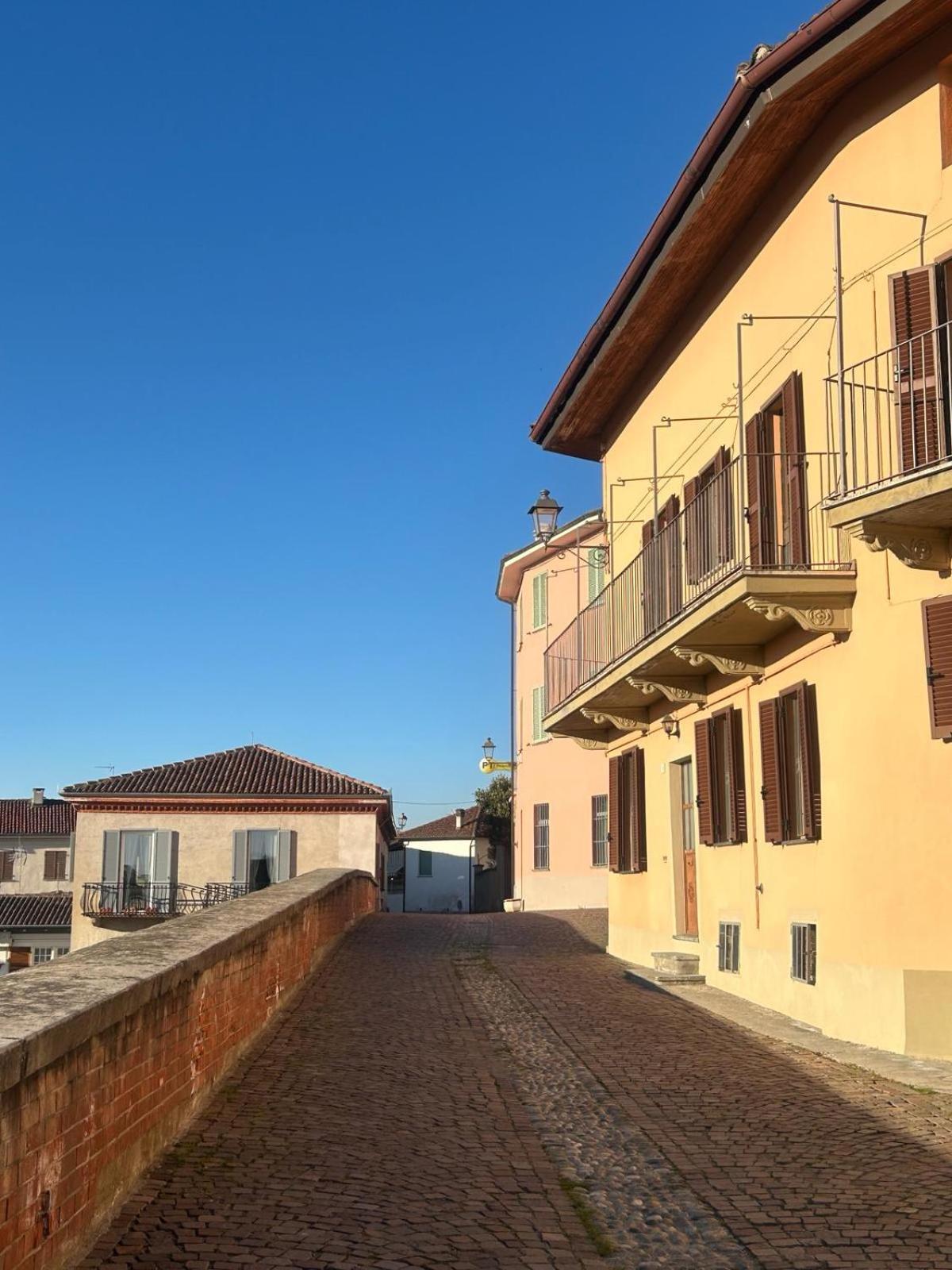 Al Vicolo Uno Hotel Montemagno  Luaran gambar